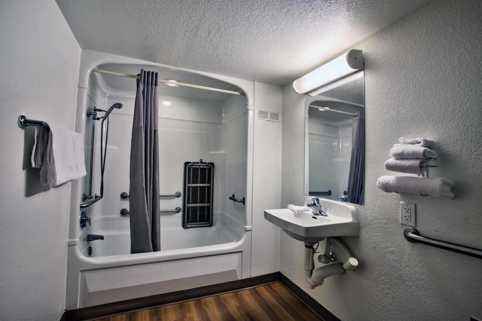 Motel 6-Tallahassee, Fl - Downtown Екстериор снимка